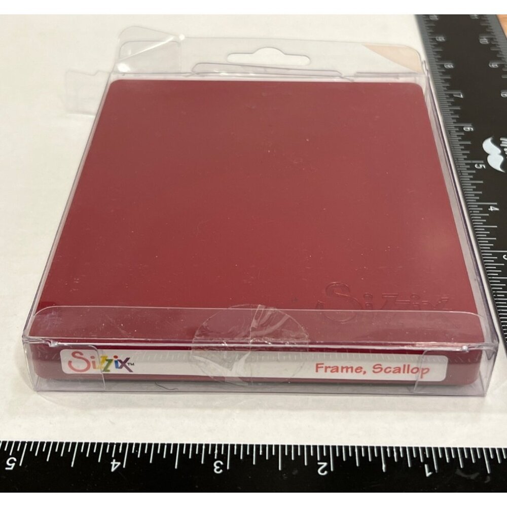 Sizzix Originals Frame Scallop Die Cut